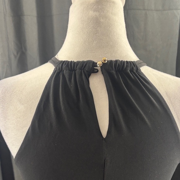 Elegant Black Halter Top - Picture 4 of 4